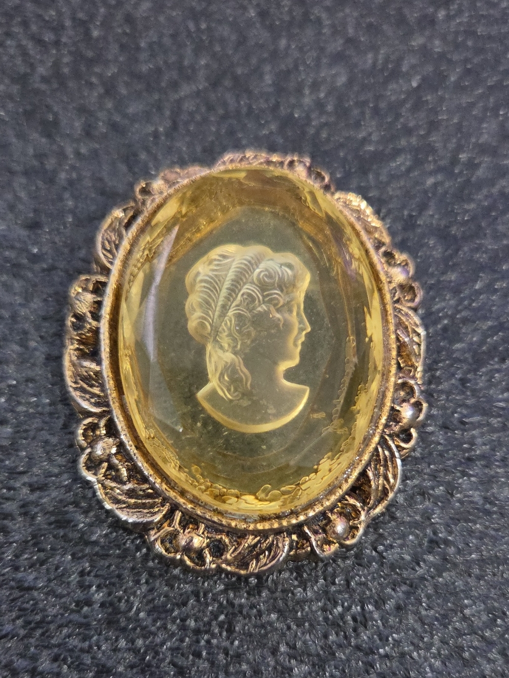 Vintage 50s Mid Century Reverse Carved Glass Cameo
